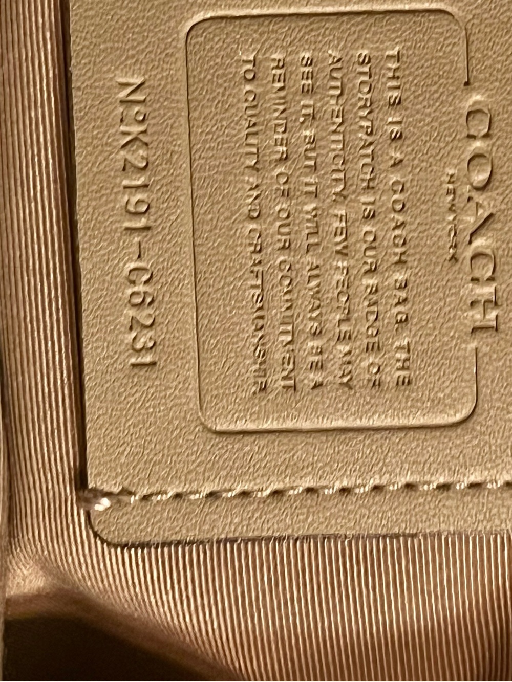 Coach Kristy 2021  Pebbled Leather Shoulder Bag in Chalk. Pristine condition - Picture 5 of 8